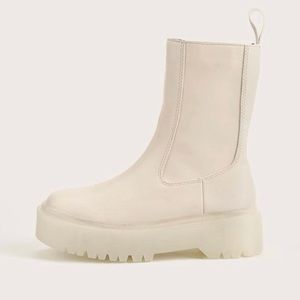 Minimalist Wide Fit Combat Boot